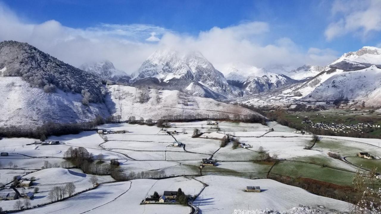 Gite De Montagne Du Plateau De Lhers- Accueil Randonneurs Accous Luaran gambar