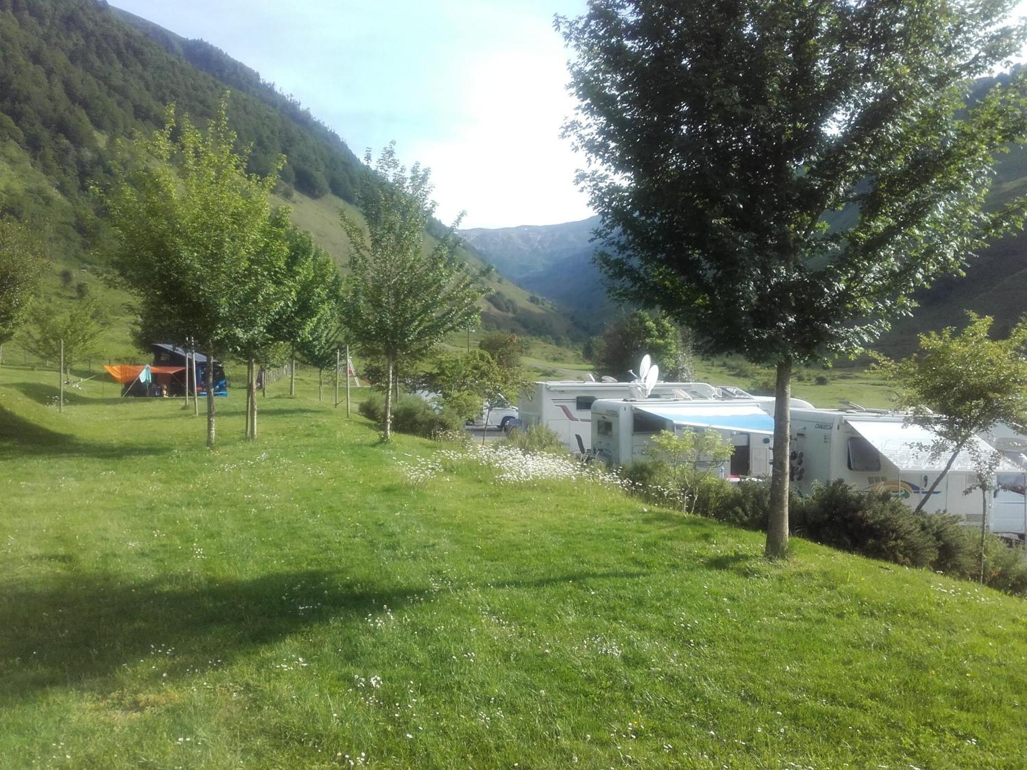 Gite De Montagne Du Plateau De Lhers- Accueil Randonneurs Accous Luaran gambar