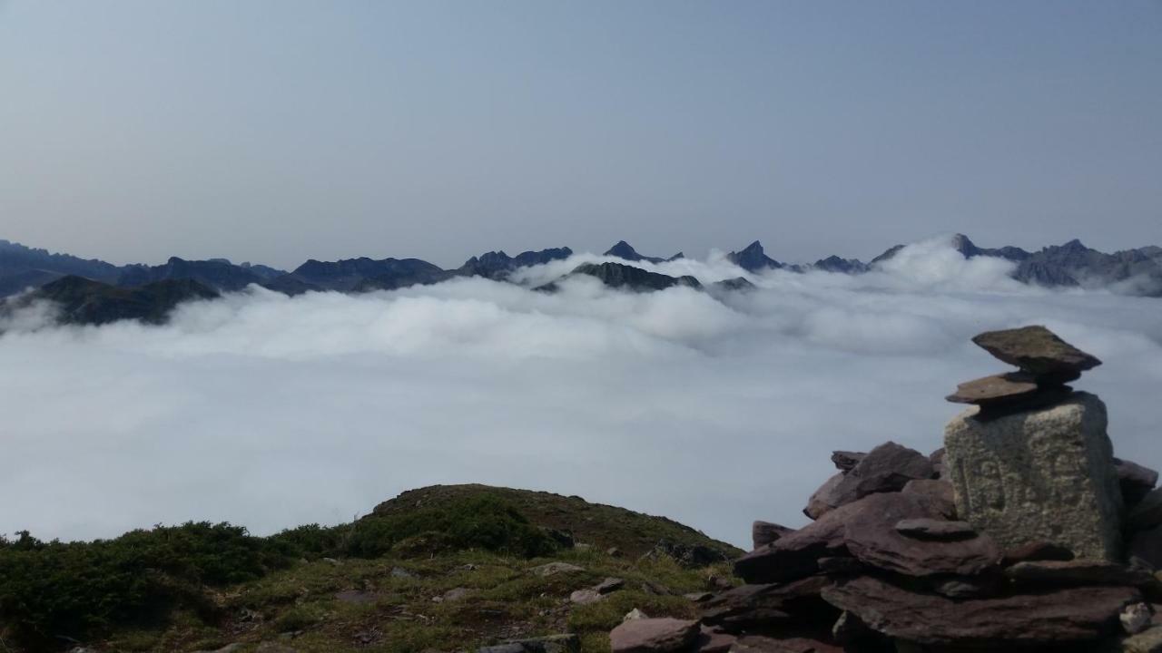 Gite De Montagne Du Plateau De Lhers- Accueil Randonneurs Accous Luaran gambar